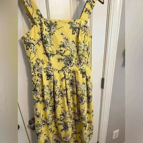 Alex Marie Whitney Pleated Yellow Floral Dress perfect for Easter - Picture 9 of 11